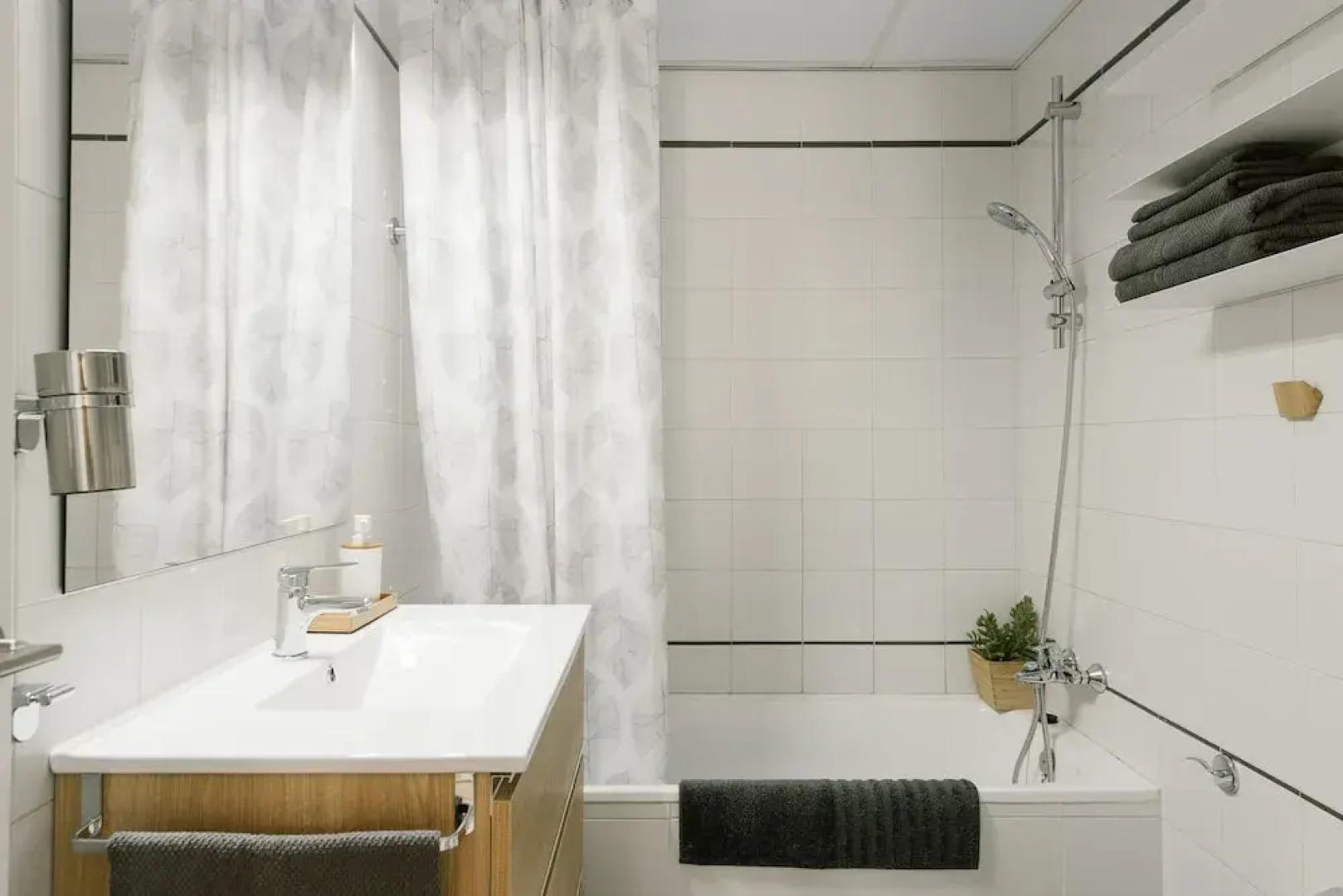 Sevilla Apartments Muro