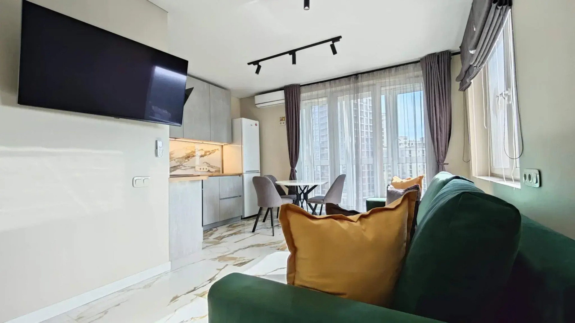 Апартон на проспекте Независимости 88