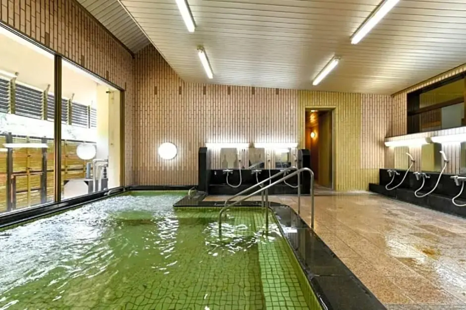 Sanroku Onsen Shinmeien