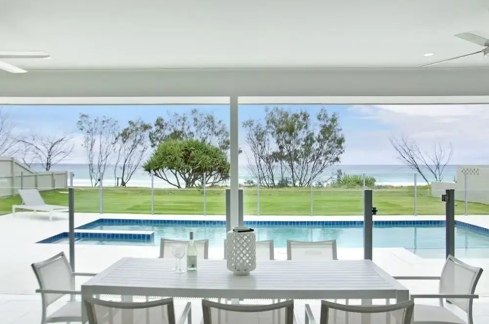 Sentosa at Tugun Beachfront Holiday Home