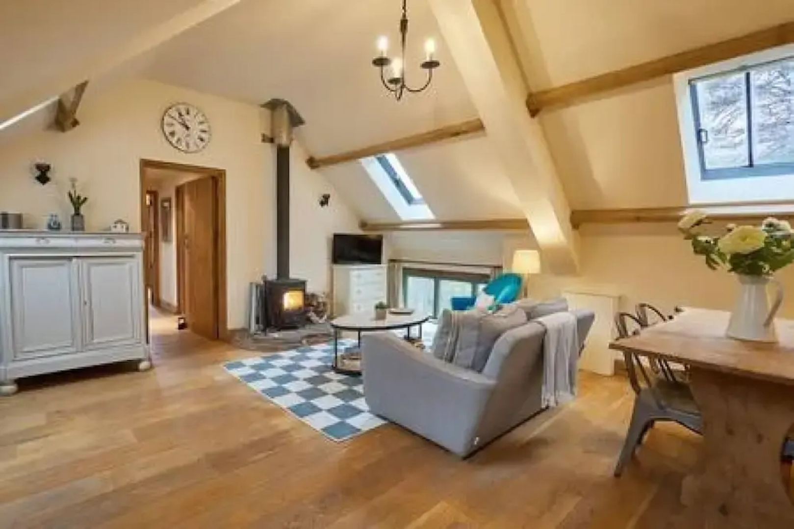 Host Stay Llewenau Draw Barn