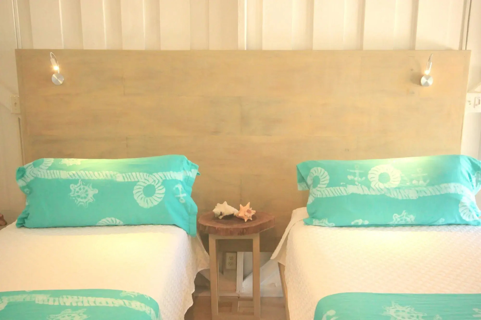 Small Hope Bay Lodge