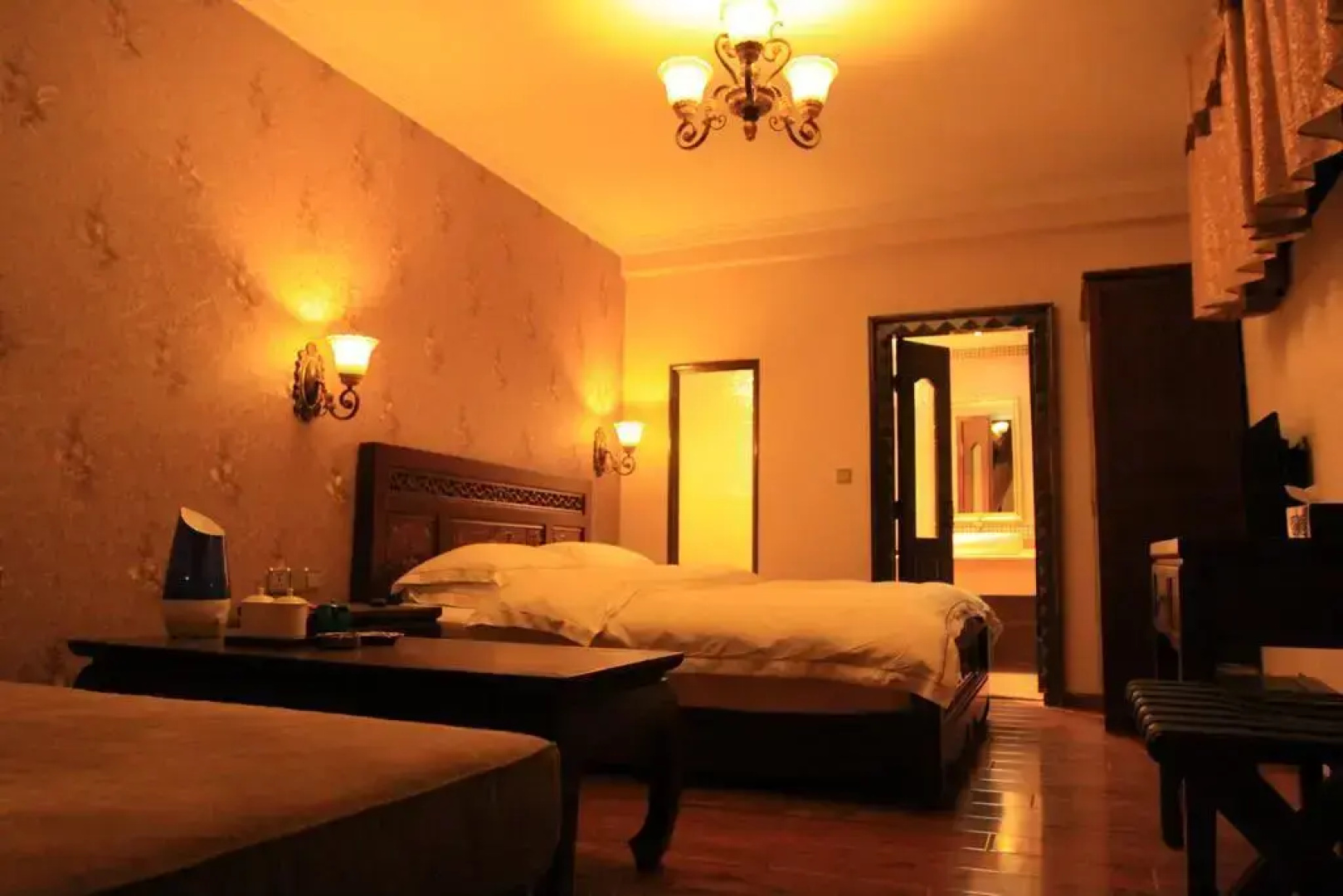 Shangri-La Lanxi Boutique Inn