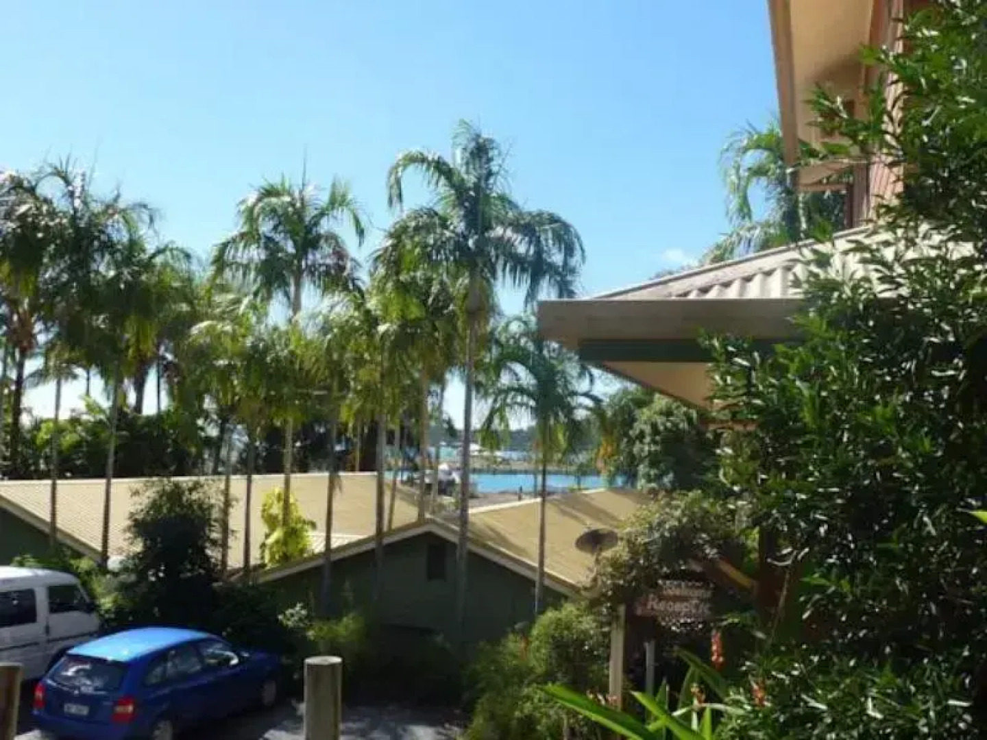 Backpackers By The Bay