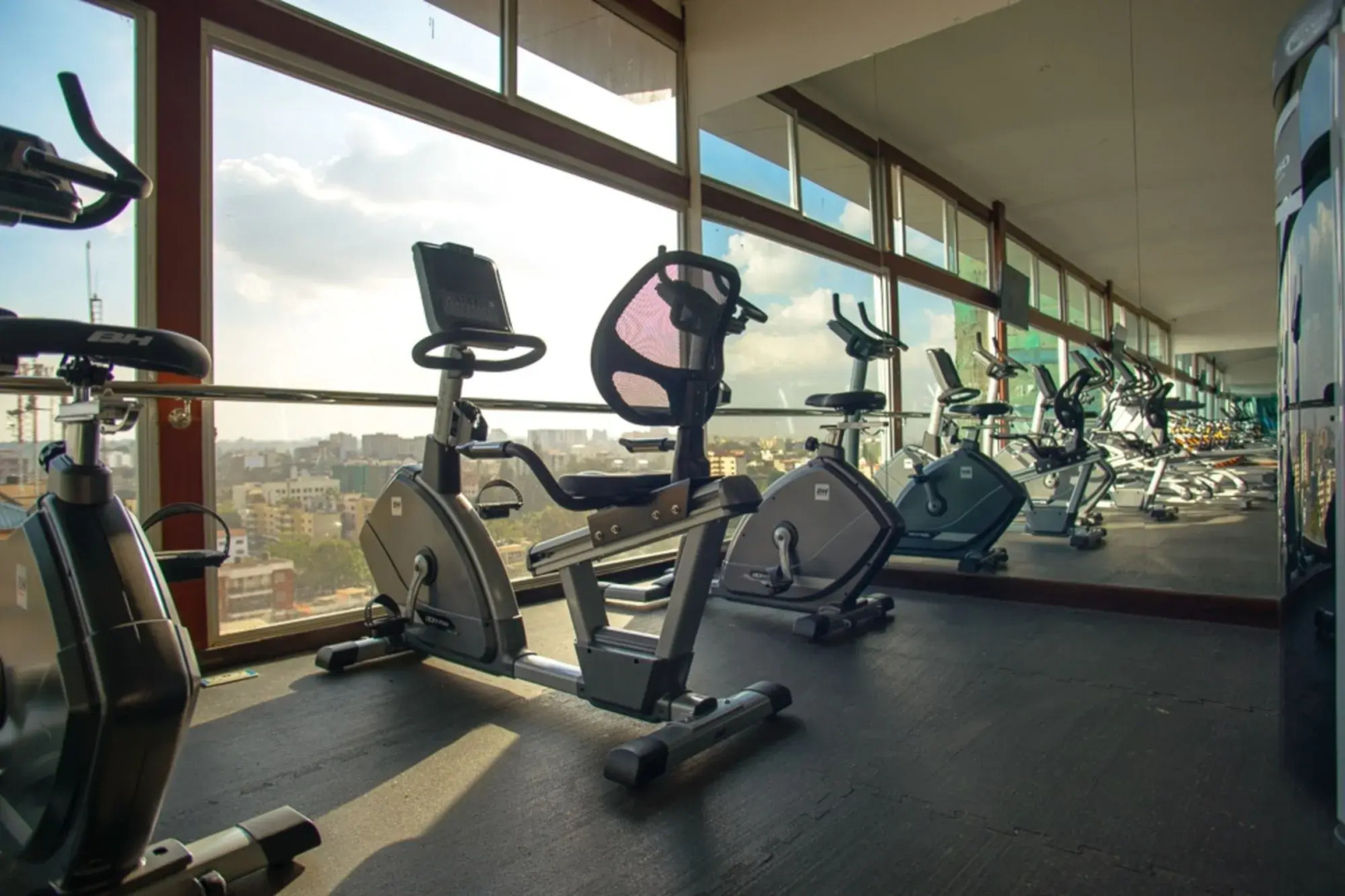 Cloud Hotel & Suites