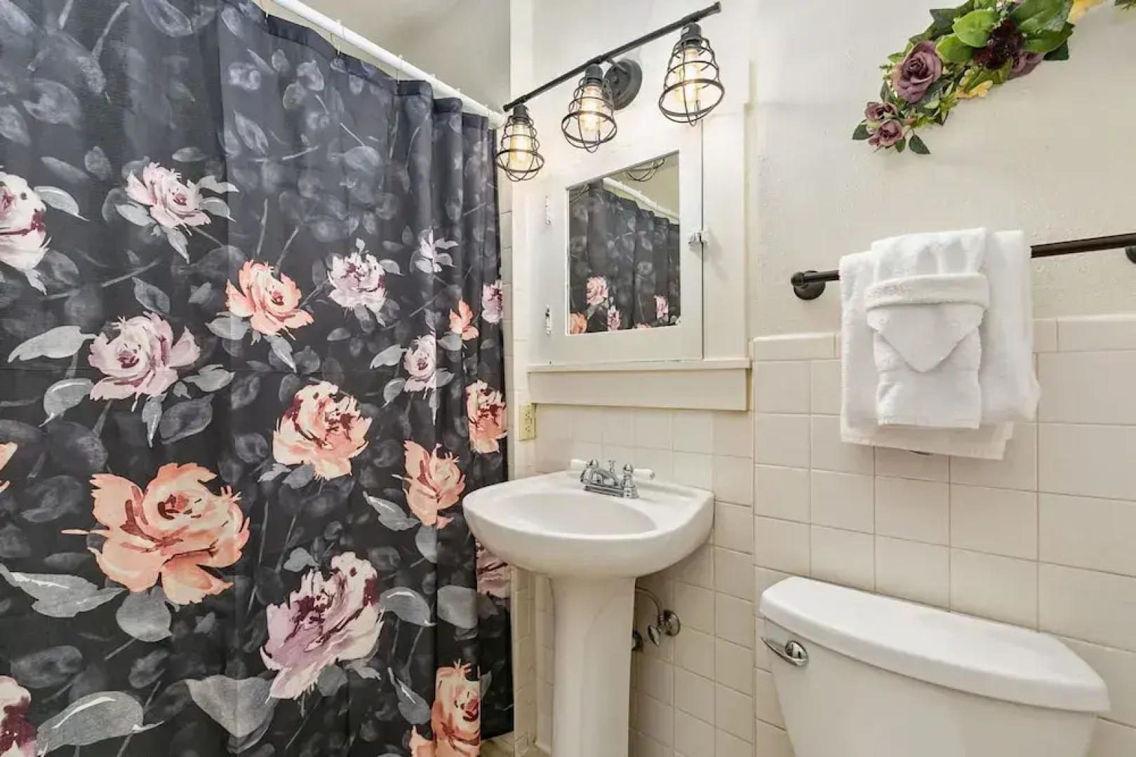 Mulberry Place: a Charming Cottage Near Old Town!