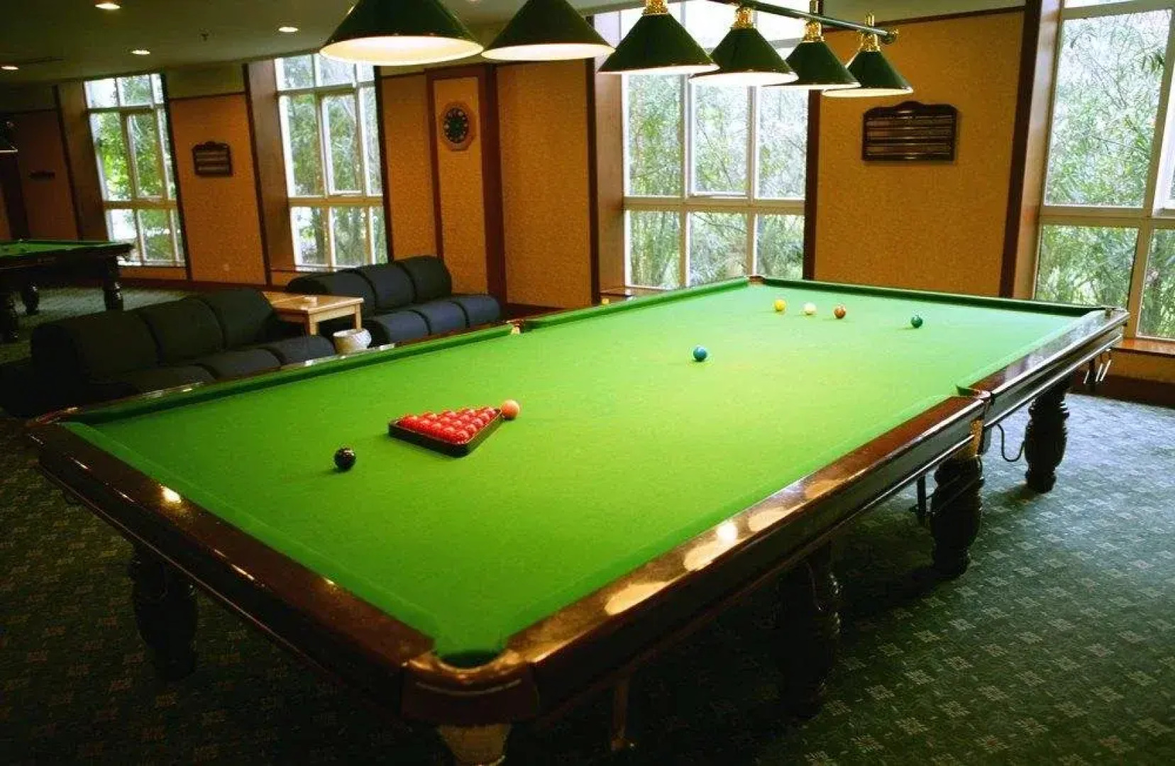 Sunny Holiday Resort