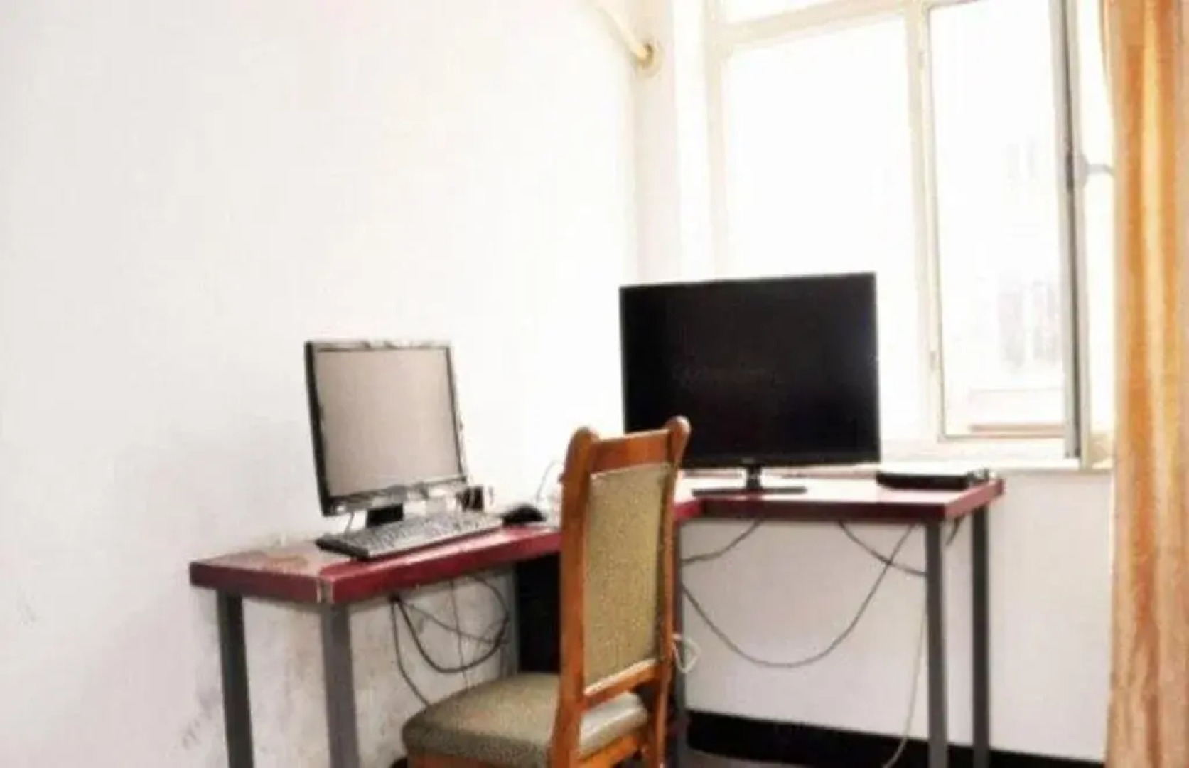 Kuandian Manzu Autonomous Jiujiu Guesthouse