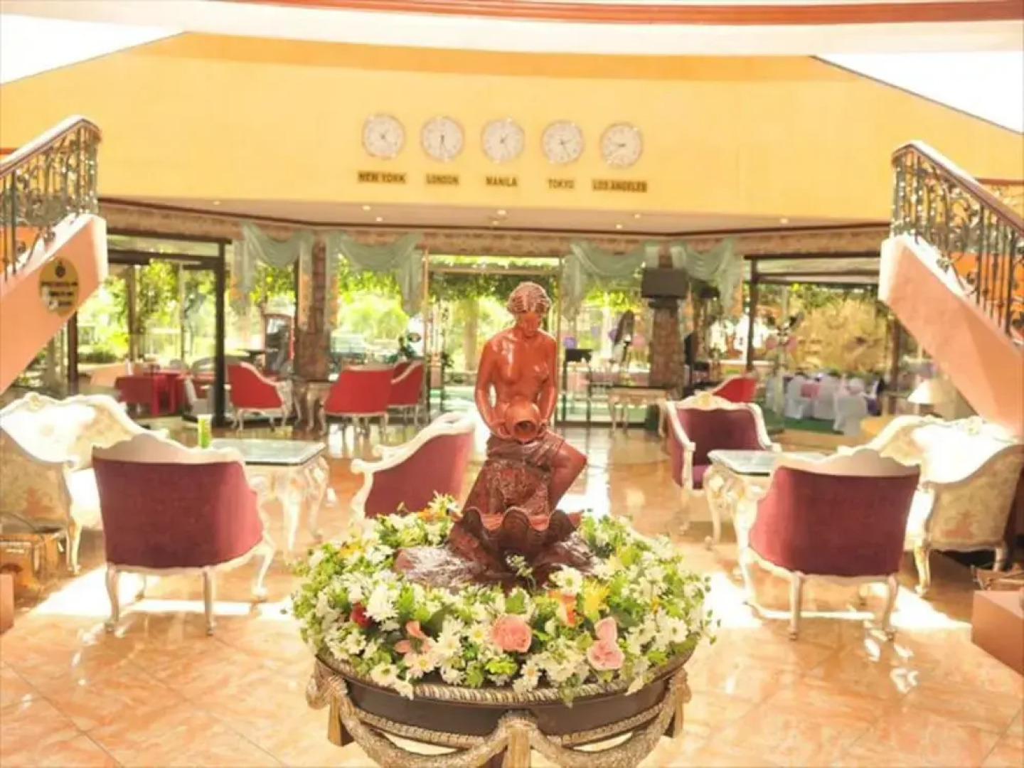 Queen Margarette Hotel - Main