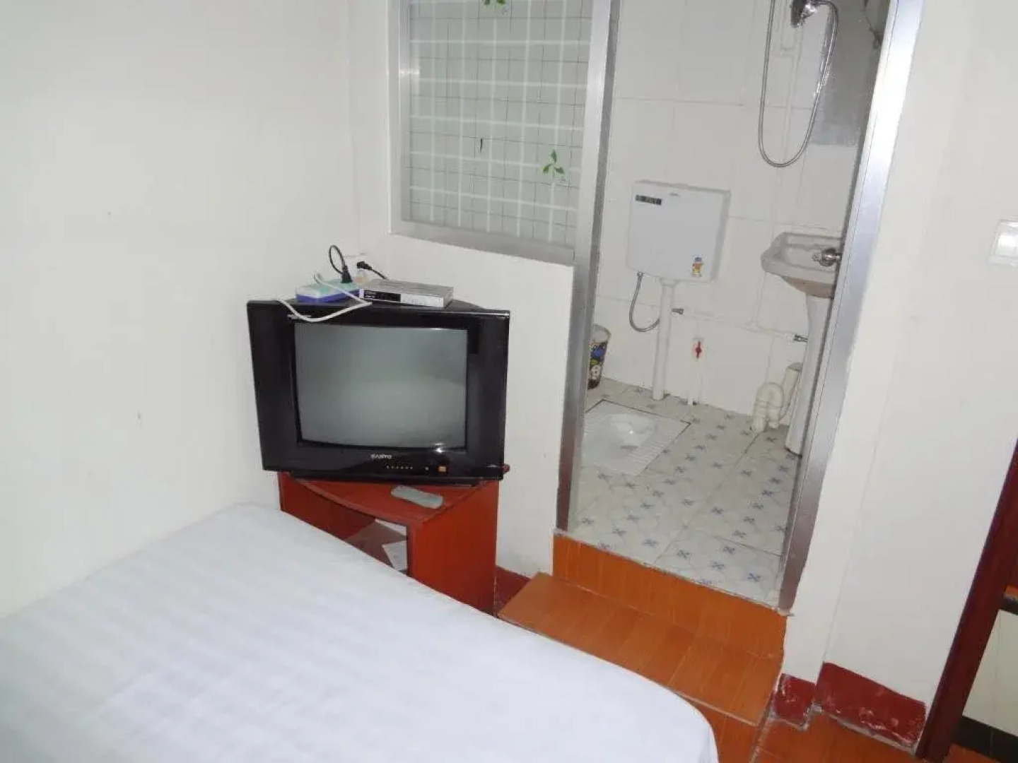 Rizhao Hongqiang Yujia Hotel