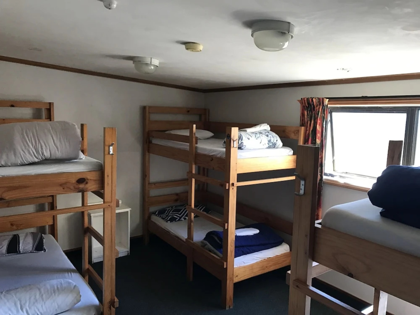 Rainbow Lodge - Hostel