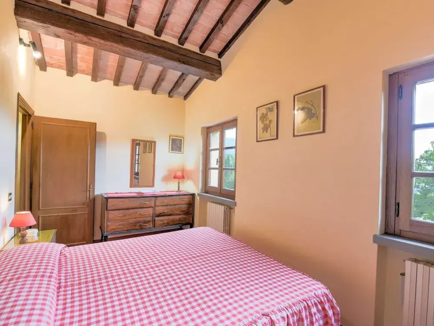 Scenic Stay in Restored Retreat