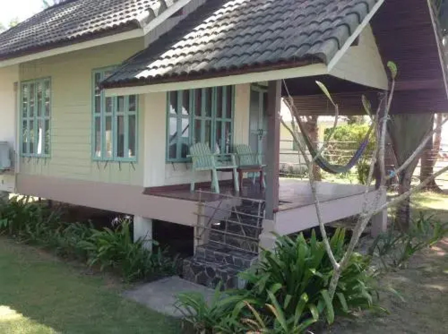 Holiday Beach Resort