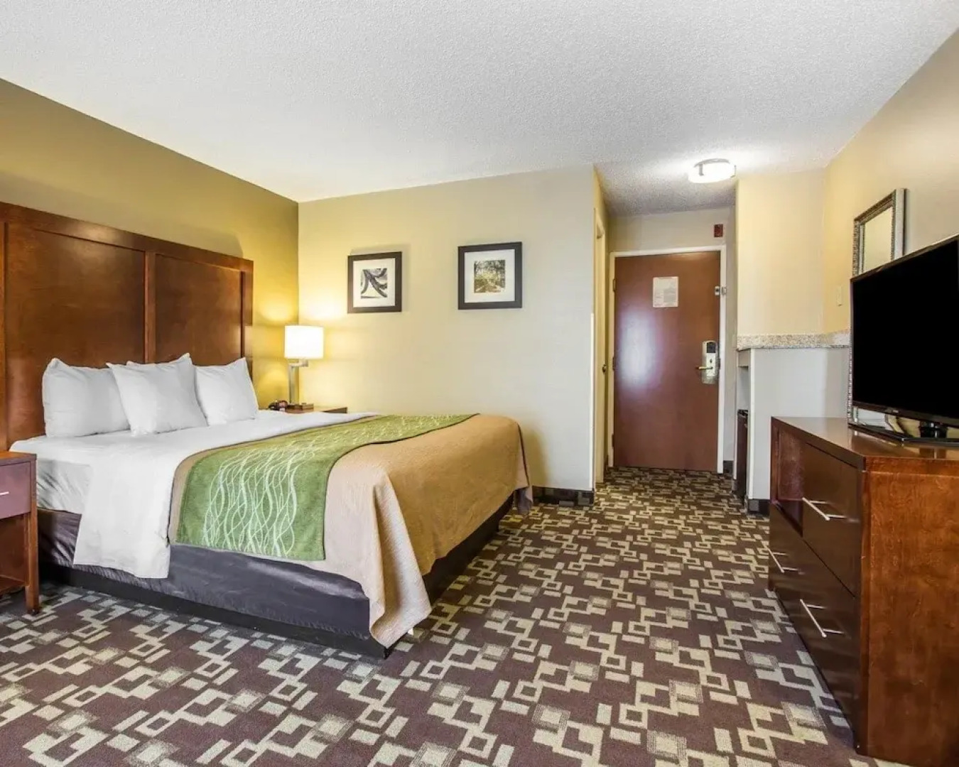 Comfort Inn & Suites
