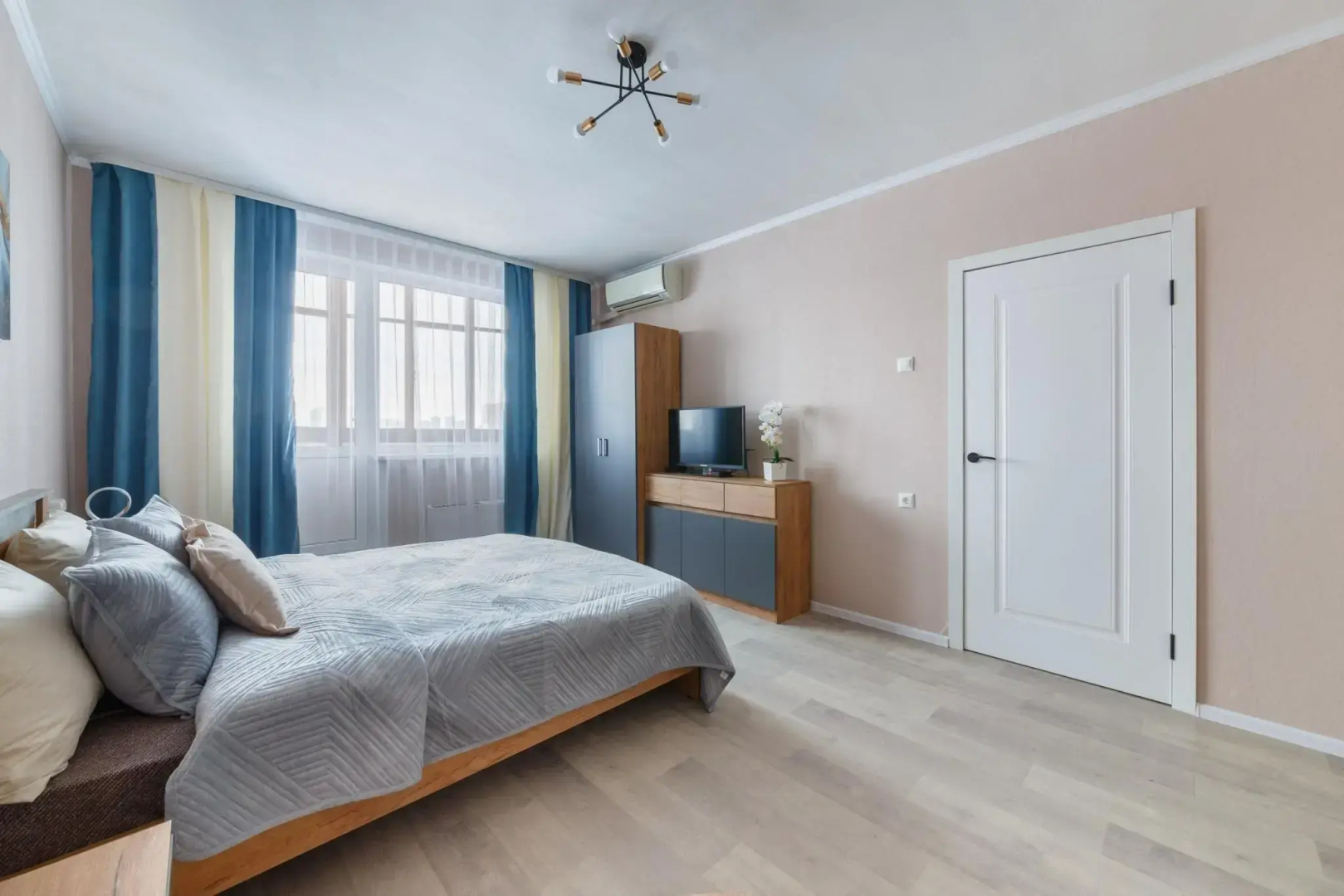 ApartLux (АпартЛюкс) на Кировоградской