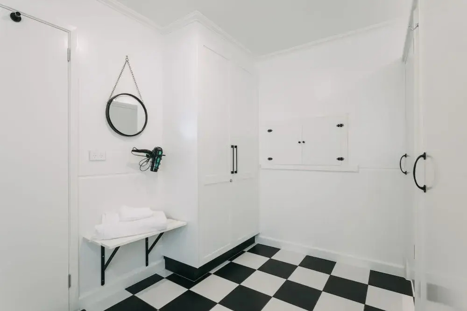 Deco Beach Luxury Apartments