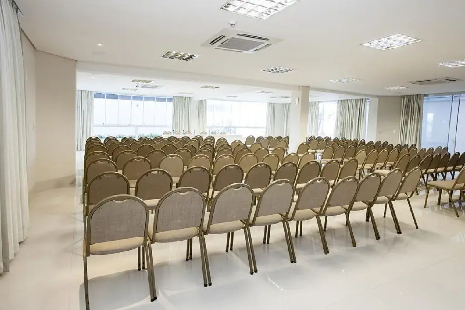 SLAVIERO  Ingleses Convention