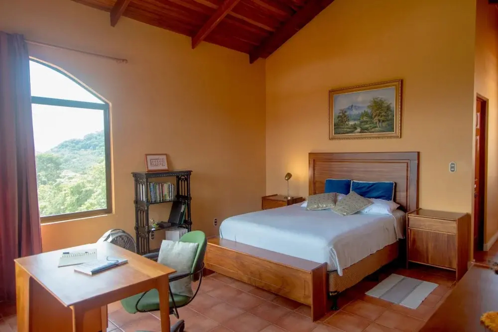 "Modern 2br Casa Calmarse W Mountain View"