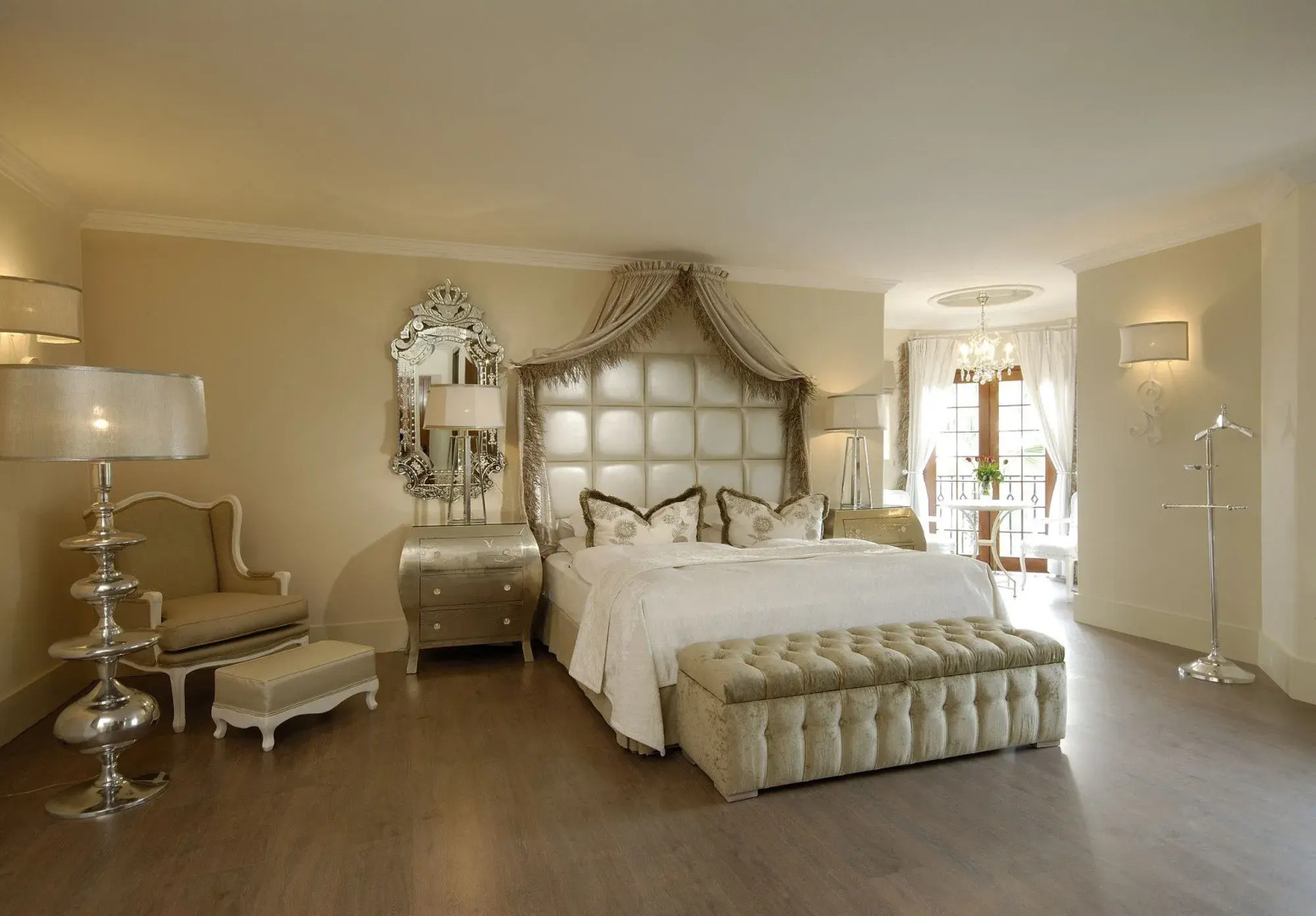 Heinitzburg Boutique Hotel