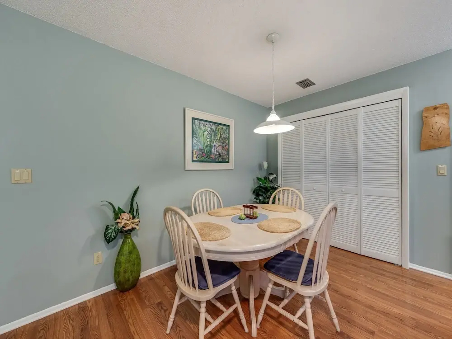 Sea Horse Upper Level