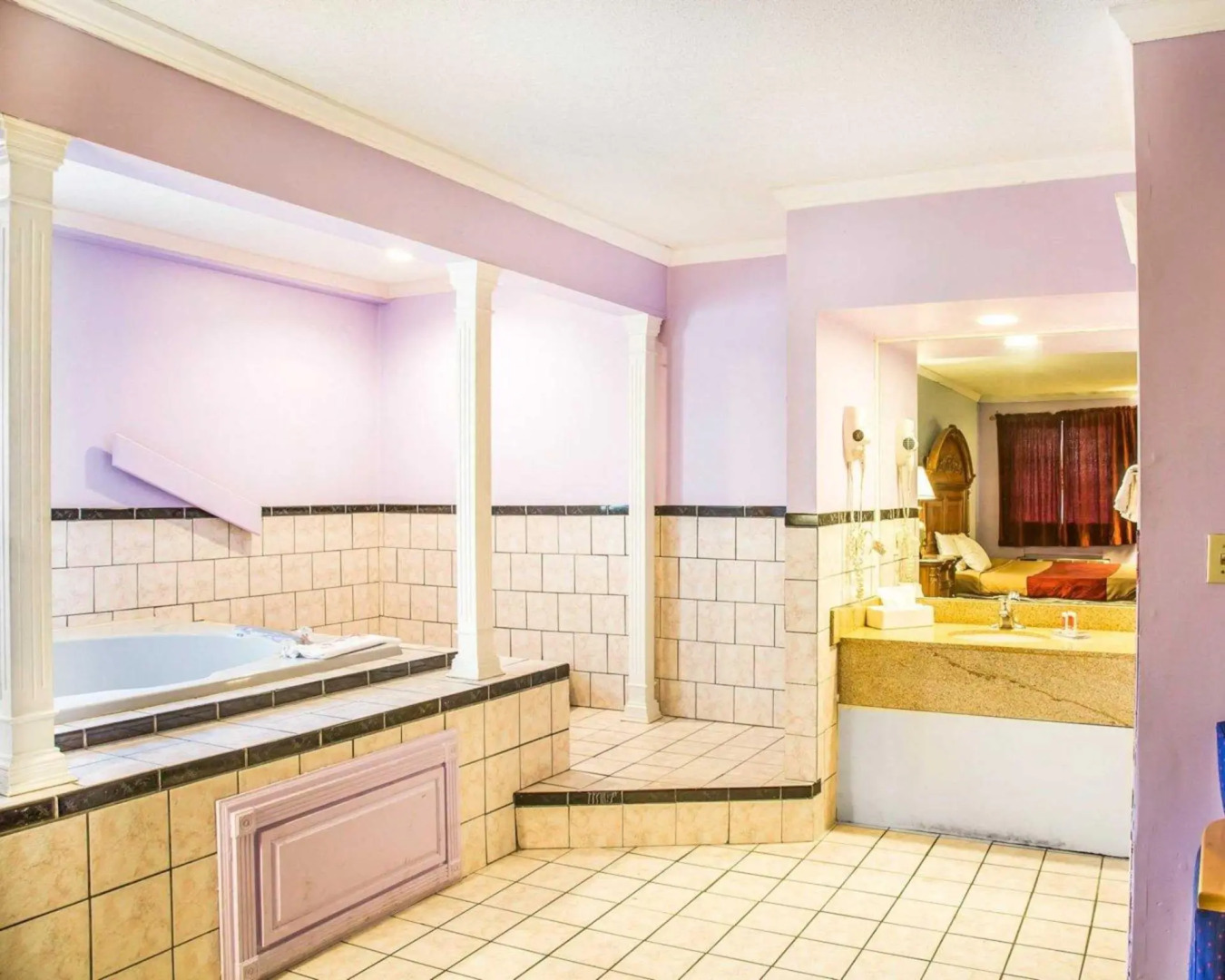 Red Carpet Inn Norwalk