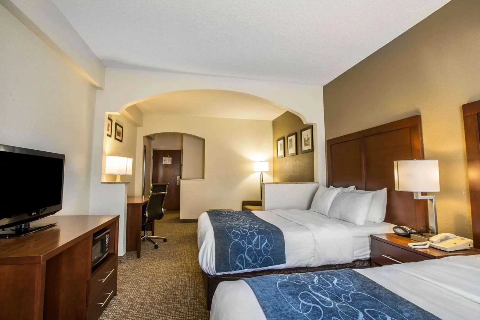 Quality Suites Morristown West