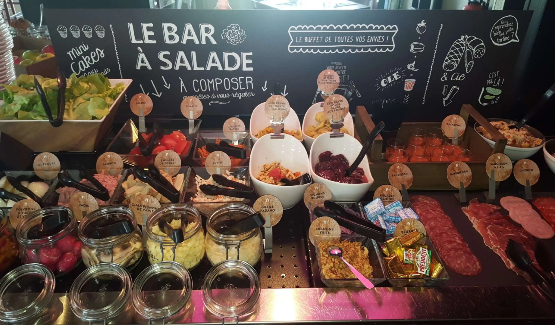 Campanile Lyon Est - Aéroport Saint Exupéry