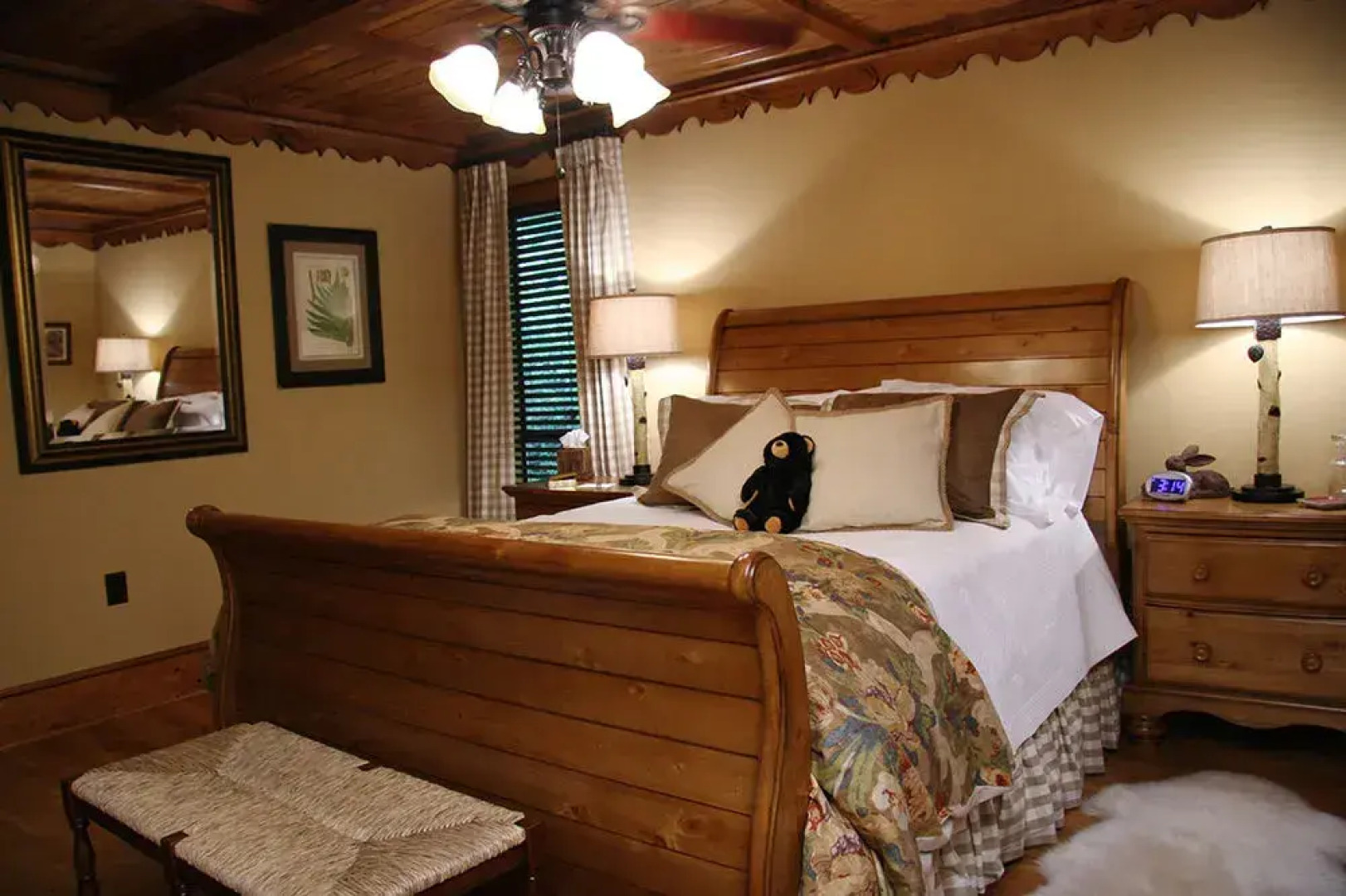 Black Bear Lodge of Sapphire