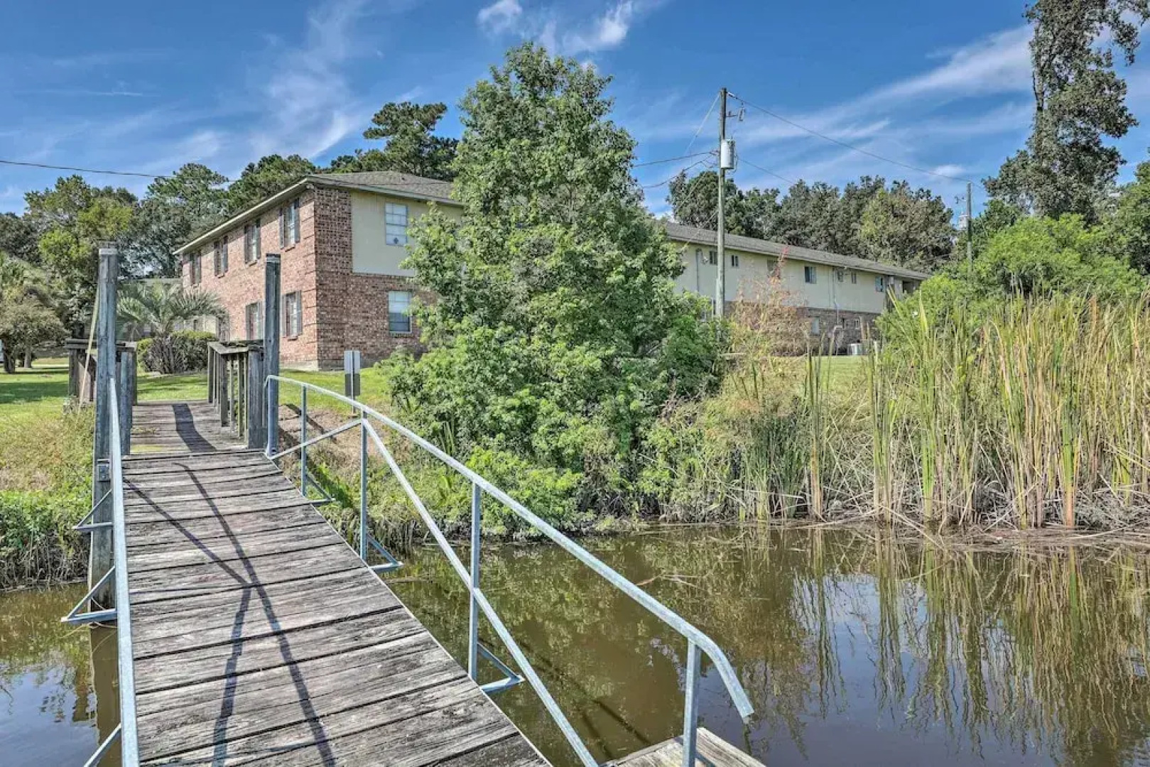 Cozy Hanahan Condo w/ Cooper River Access!