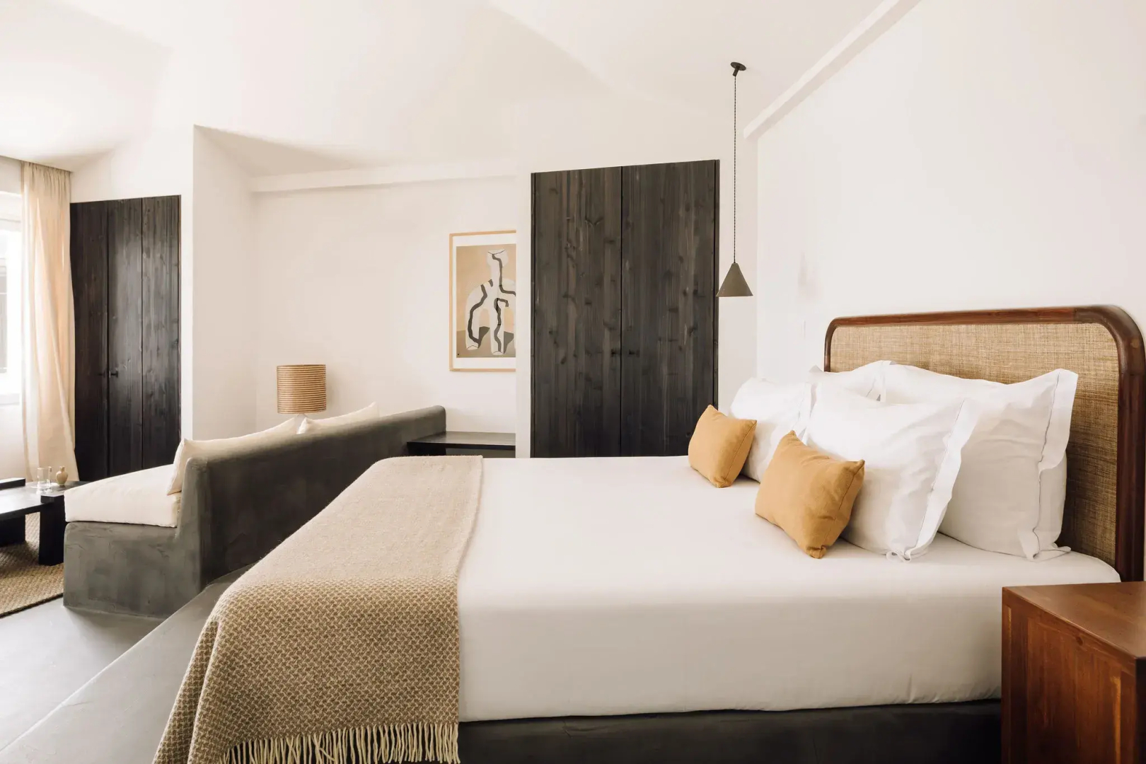 White Exclusive Suite & Villas