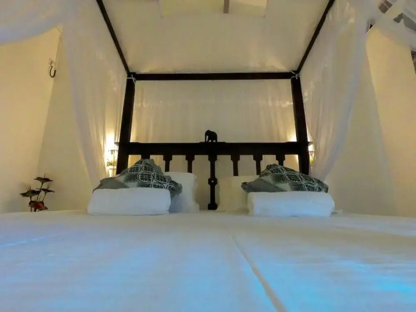 Wagon Wheel Inn - Hostel