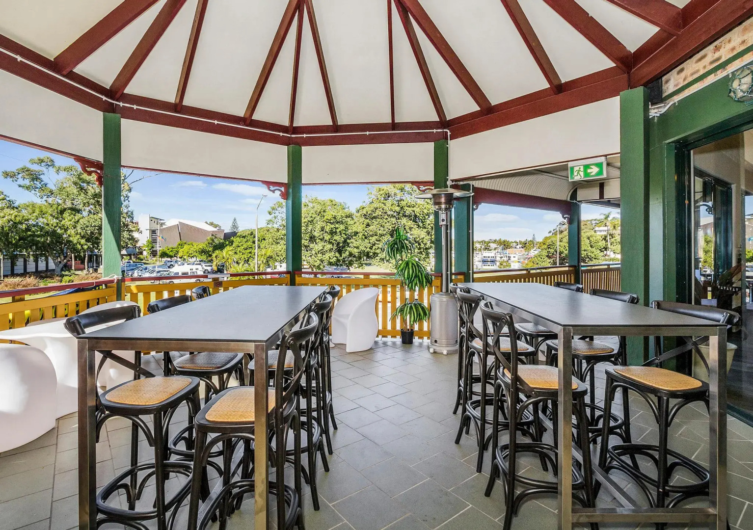 Bayswater Tweed Motel