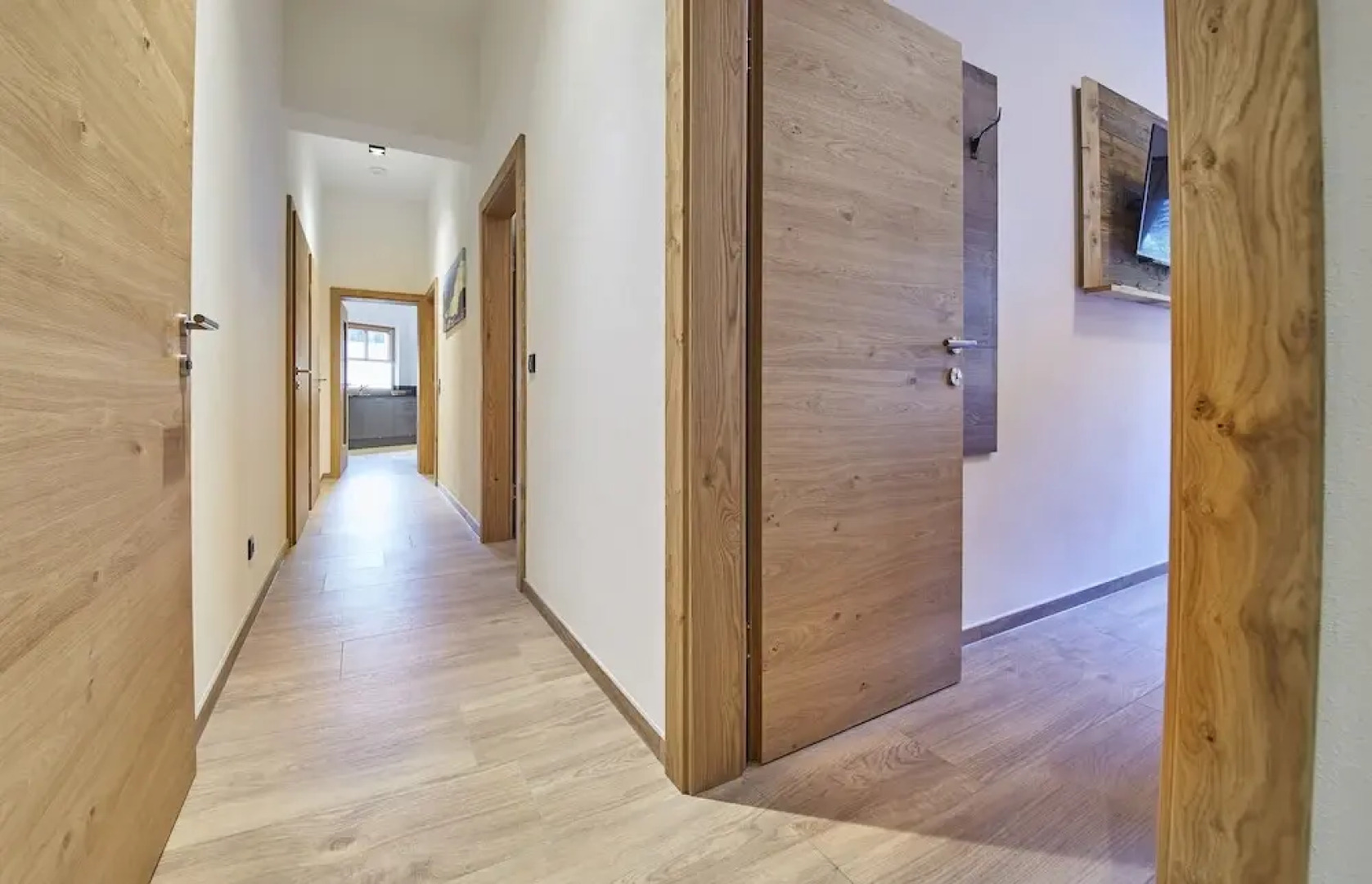 The Peak - Premium Apartments