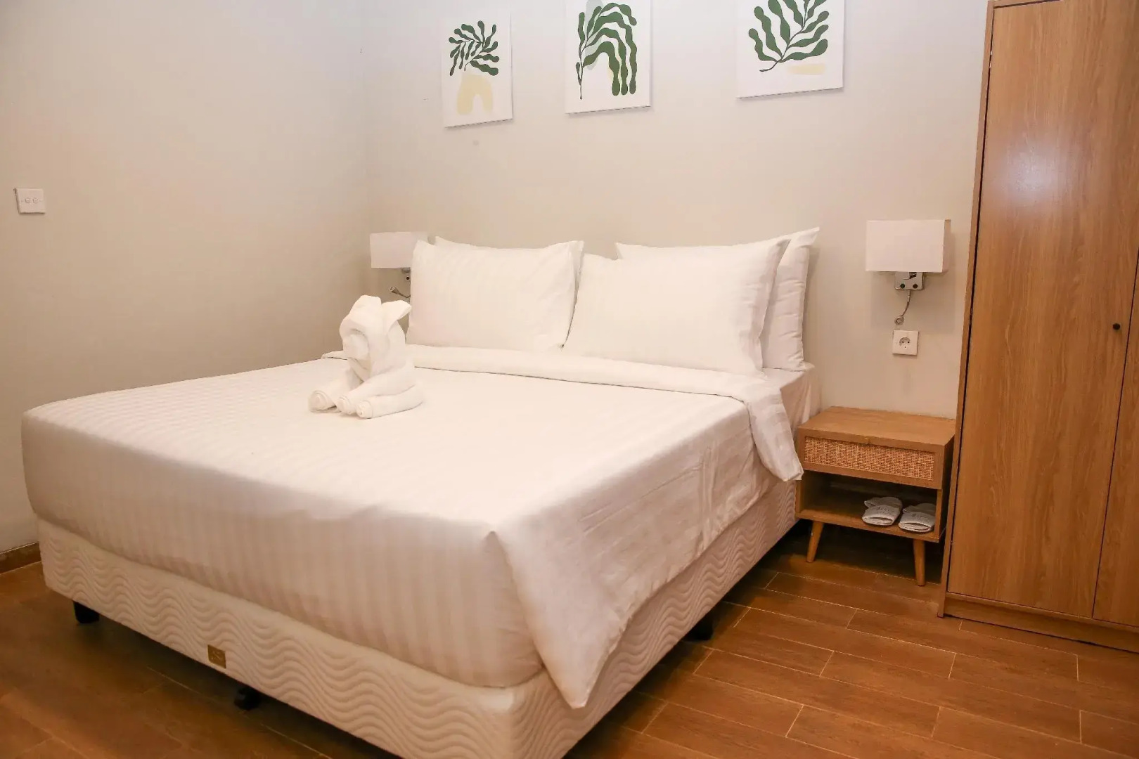 Coconut Island Carita