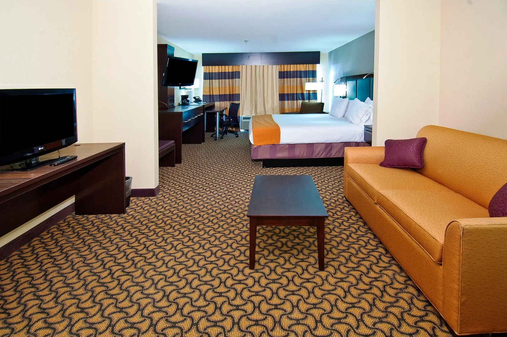 Holiday Inn Express & Suites Jackson / Pearl Intl Airport by IHG