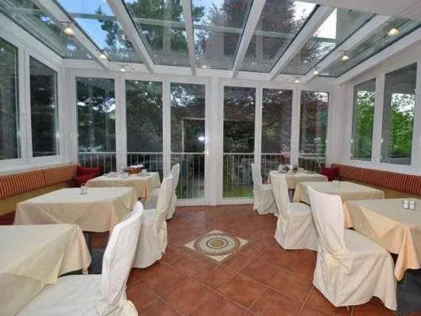 Villa Marienhof Apartments & Komfortzimmer