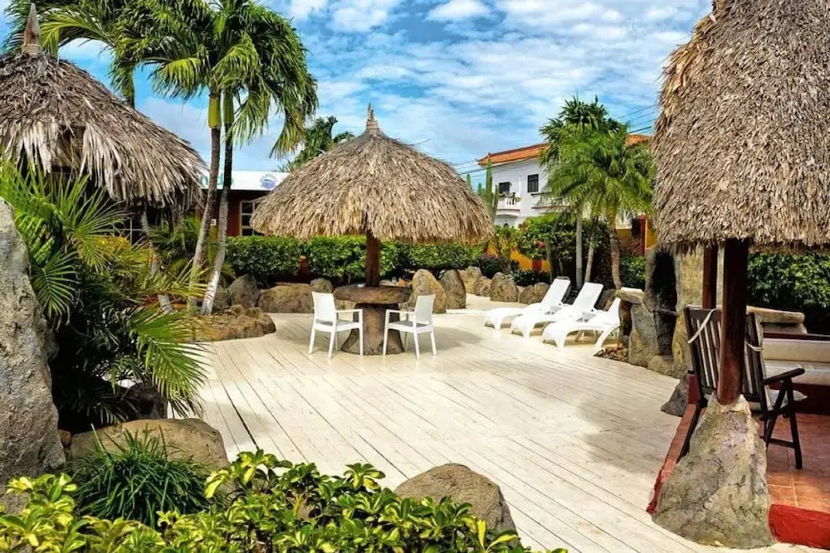 Sea Breeze Ocean, Studio 4 at Mangel Halto Beach