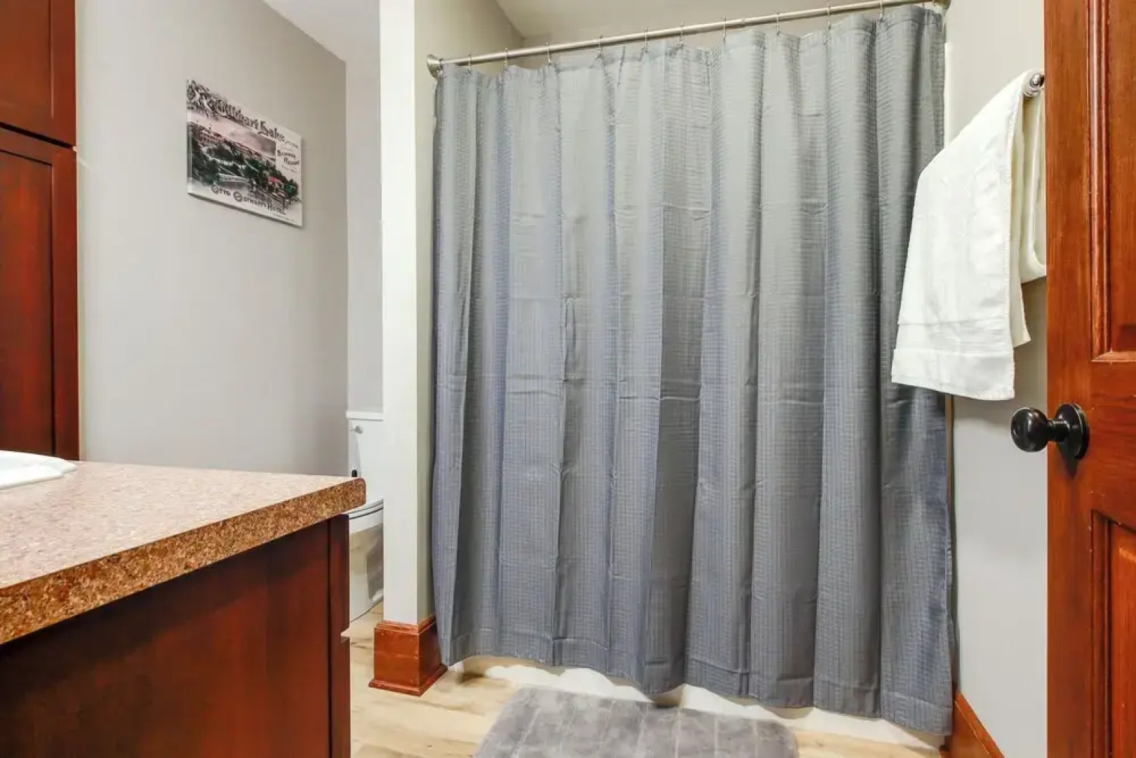 3 Mi to Road America: Spacious Elkhart Lake Home!