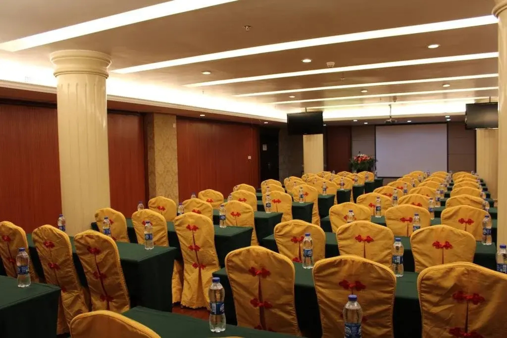 Vienna Hotel Meizhou railway station