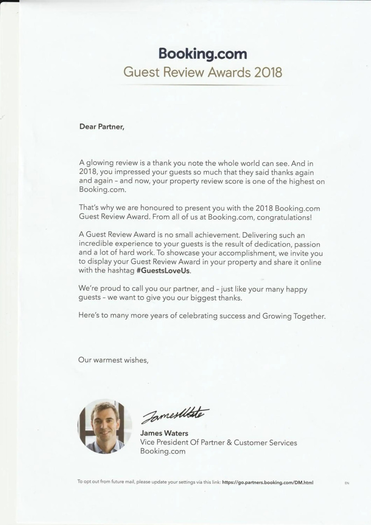 Romantic Getaways at Riverview Rise Retreats