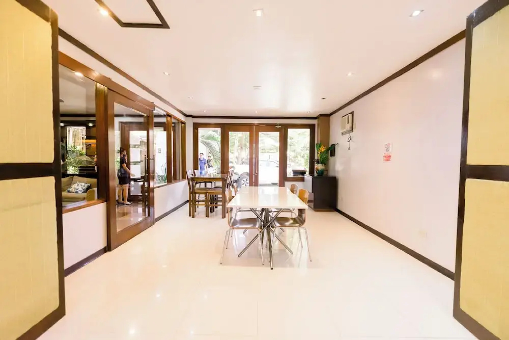 Madonna Hometel and Suites