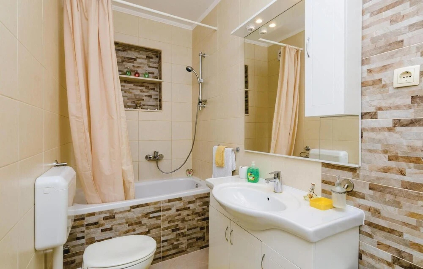 Nice Home in Slano With Wifi and 3 Bedrooms