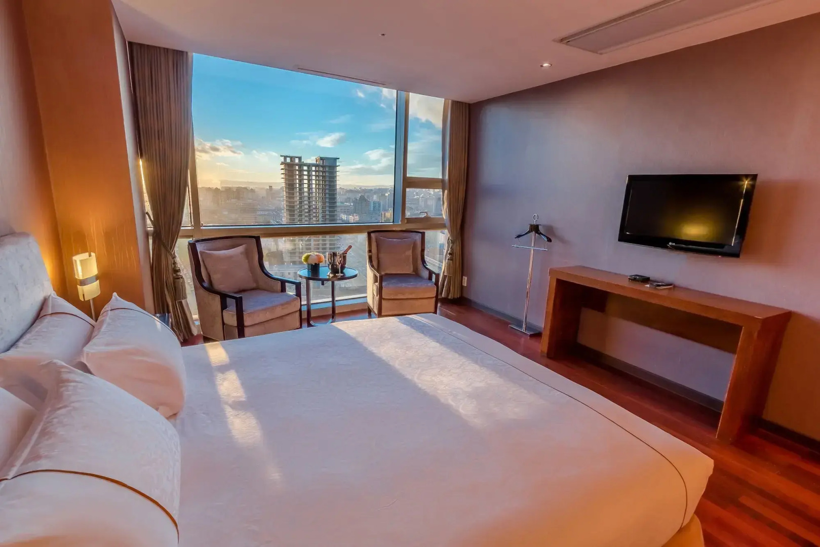 Blue Sky Hotel & Tower