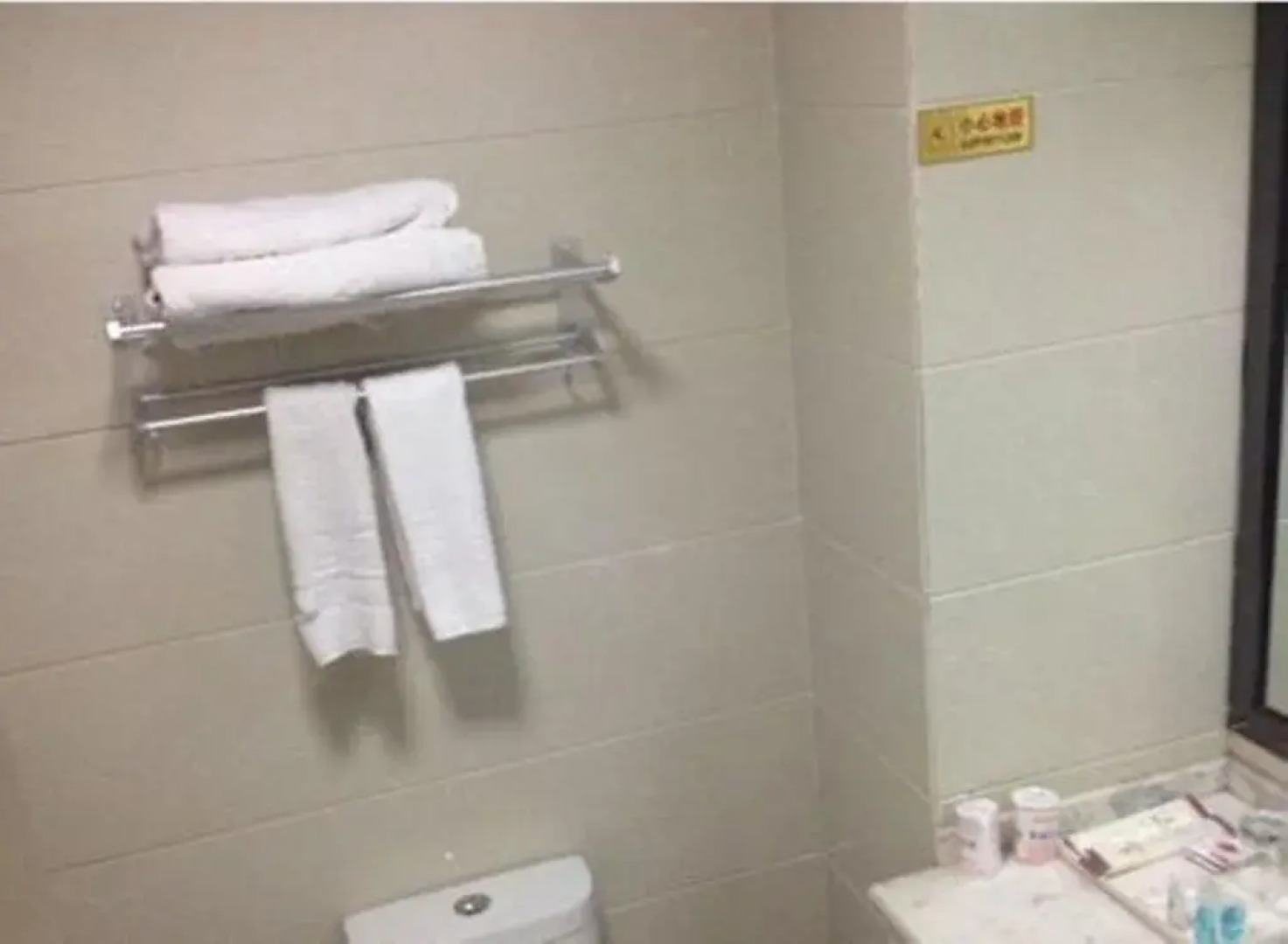 Golden Harbour Hotel