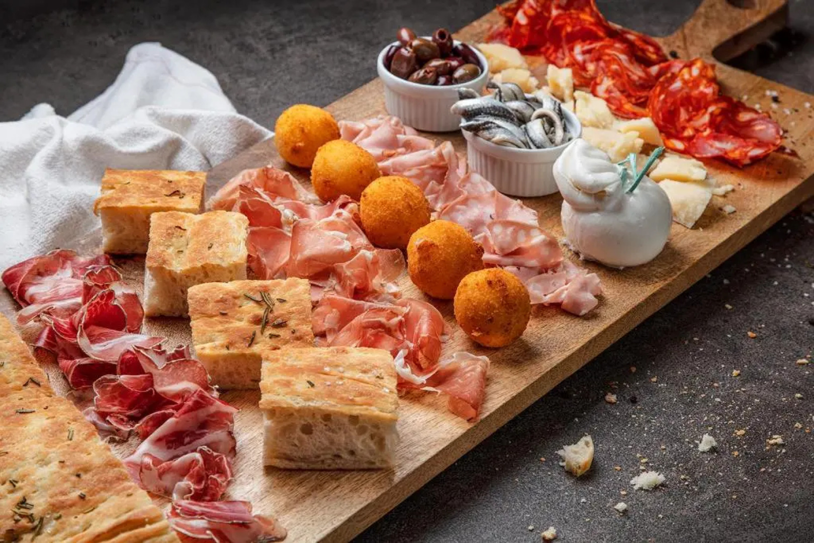 Victoria Hotel & Residence