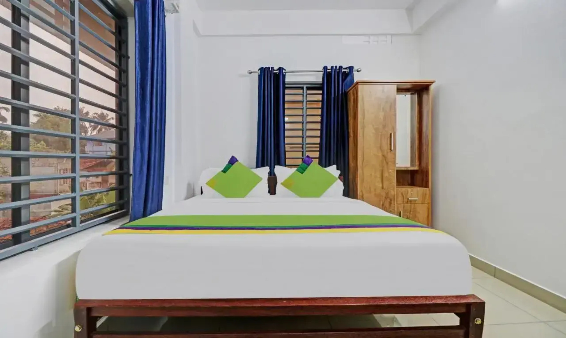 Treebo Nirupama, 750m from Aluva Railway station