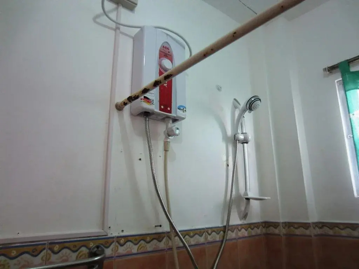 Yooneek Beach Resort