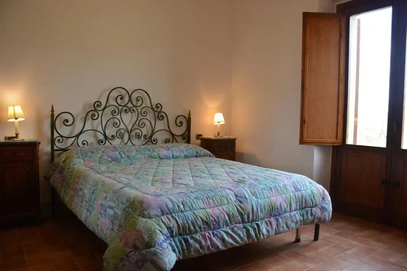 Scappo in Umbria, la Cantinetta