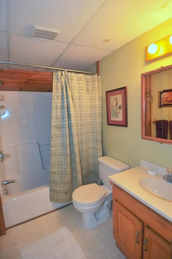 Lazy Bear Retreat - Classic Cabin!