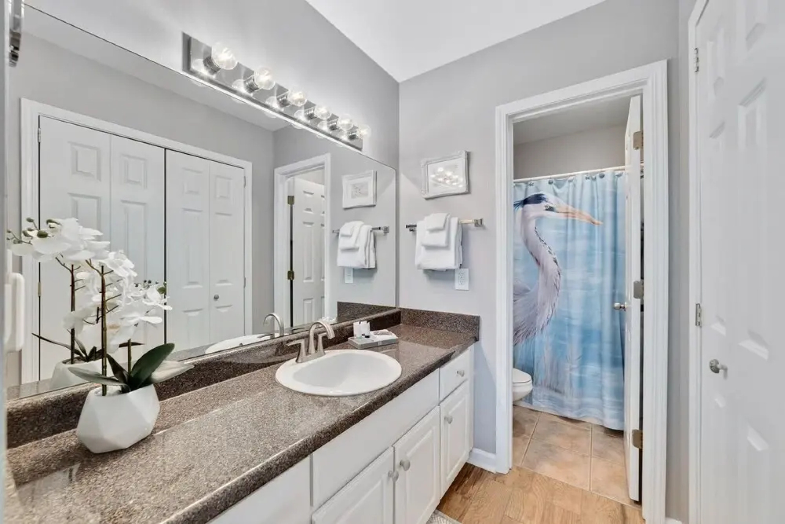 Cozy 2bd/2ba w/ View, Sleeps 6